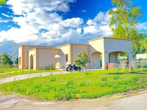 Imagen 2 de 14 de Casa En Venta En Barrio Horizontes Al Sur