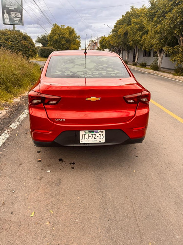 Chevrolet Onix 1.0t Ls Mt