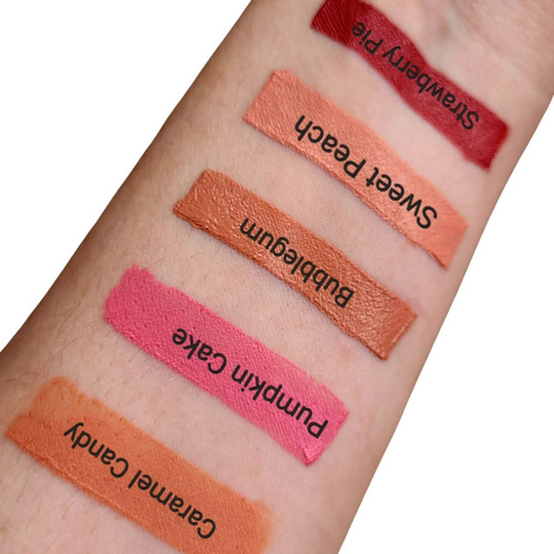 Rubor líquido de maquillaje rubí con tono mejilla a mejilla