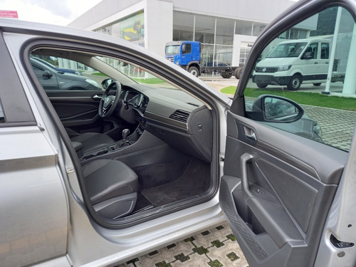 Volkswagen Jetta A7 Highline 1.4t At