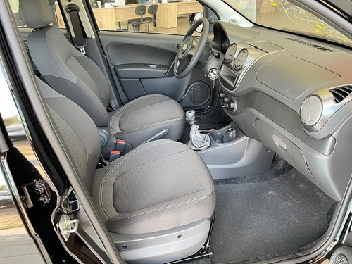 Imagem 6 de 9 de Fiat Siena Grand 1.4 Flex 4p 2021