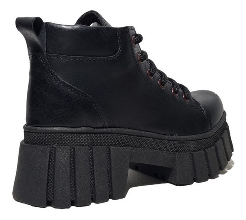 Imagen 2 de 4 de Borcego Ginea Black