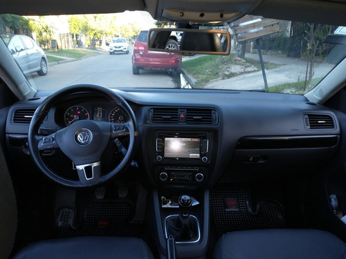 Volkswagen Vento 2.5 Luxury 170cv 2012