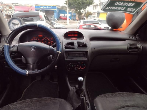 Imagem 8 de 10 de Peugeot 206 1.4 Feline 8v