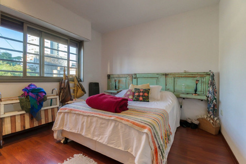 Dúplex De 3 Dormitorios En Venta La Plata. Patio