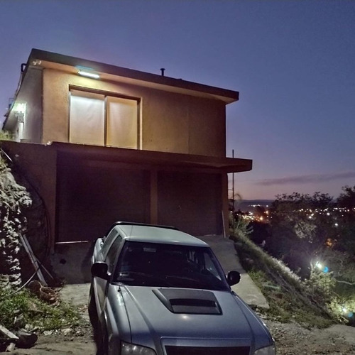 Imagen 2 de 9 de Venta Casa + Departamento C/ Cochera En Bialet Massé