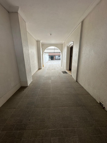 Casa Frente Al Mar En Punta Gorda Carrasco, Primera Linea