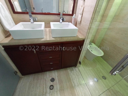 Casa En Venta En Terrazas Del Country Valencia Carabobo 24-3485, Eloisa Mejia