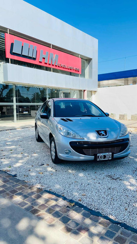 Peugeot 207 1.4 Sedan Xs