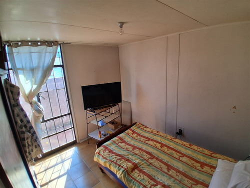 Casa En Venta De 3 Dorm. En Quilpué, Central