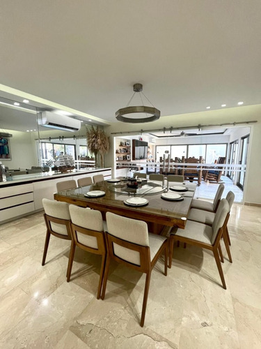 Casa En Los Cacicazgos En Venta, Santo Domingo