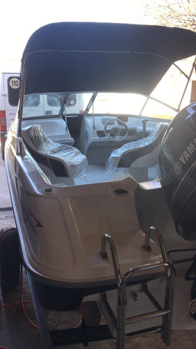 Lancha Larsen Marine Mistic 1700 Solo Casco