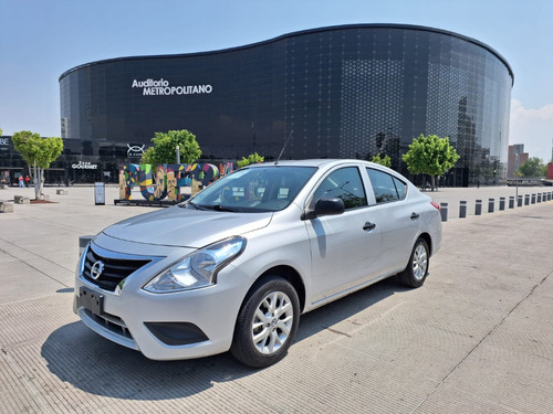 Nissan Versa 1.6 Drive Mt