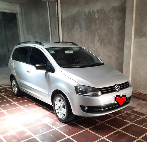 Volkswagen Suran 1.6 Trendline 11b 2012