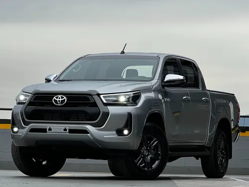 Toyota Hilux 2.4 Diesel Srv 4X4 At