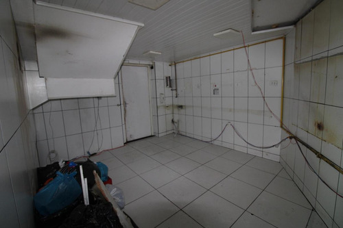 Imagem 16 de 17 de Loja Para Alugar Com 260m² Por R$ 6.500,00 No Bairro Cristo Rei - Curitiba / Pr - Lj0004