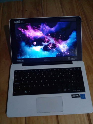 Netbook Juana Manso Blanco (Usado)