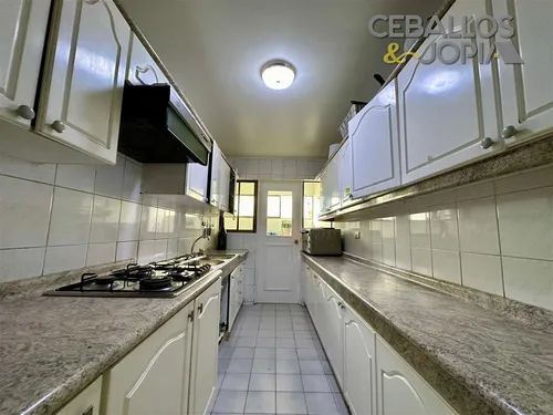 Departamento En Venta De 3 Dorm. En Villa Alemana