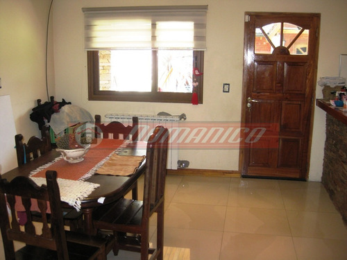 Casa En Venta En Castelar