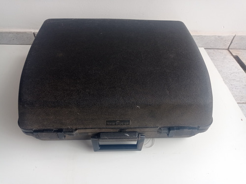 Máquina De Escrever Retrô Brother Elétrica Novinha Mod. 5513 (Usado)