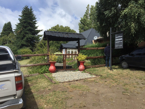 Imagen 3 de 14 de Salón De Eventos Y Departamento De Dos Cuartos En Bariloche