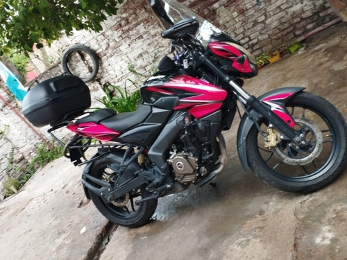 Bajaj Ns200