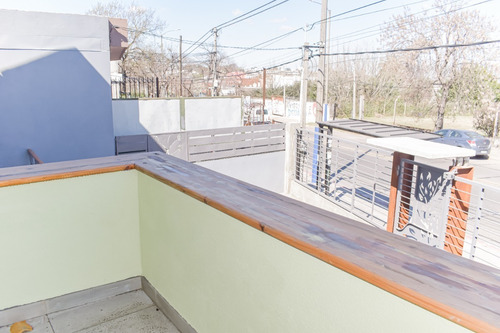 Imagen 12 de 12 de Venta De Espectacular Casa Reciclada En El Corazon De Sayago Con Renta