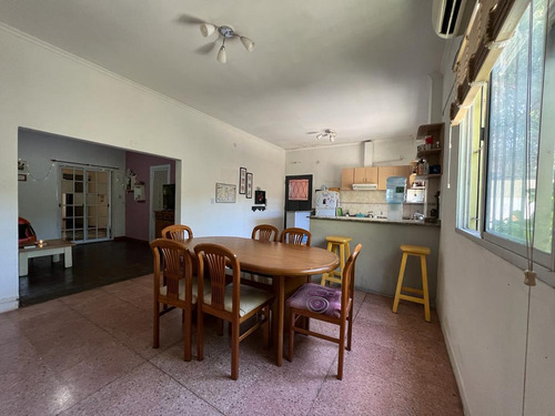 Imagen 12 de 30 de Venta Casa En Lote Propio - Villa Lugano - 4 Dormitorios
