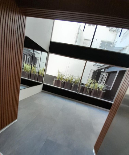 Imagen 1 de 19 de Departamento En Venta De 3 Ambientes Con Cochera Lomas De Zamora