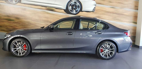 Imagem 4 de 14 de Bmw 330i 2.0 Sport At