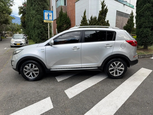Kia Sportage 2.4 Revolution 4X4 At