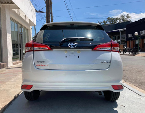Imagen 7 de 15 de Toyota Yaris 5 Puertas 1.5 6m/t Xs 0km My2023
