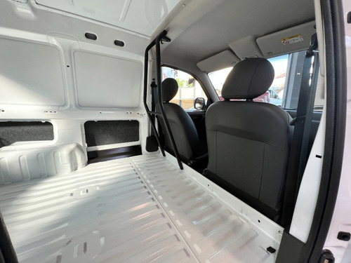 Imagen 16 de 17 de Citroen Berlingo Furgon Hdi 92 Business 2023 0km Ca