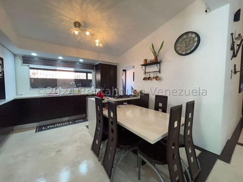 Casa En Venta Con Excentes Acabodos Ubicada En El Trigal Norte Valencia Carabobo Cod 23-30324 Eloisa Mejia