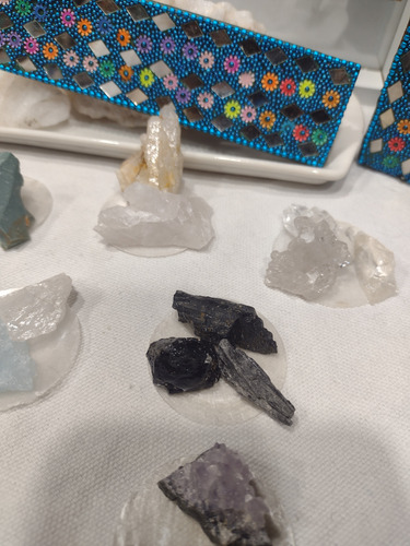 Kit Piedras Energéticas ( Superior) Con Cofre De La India.