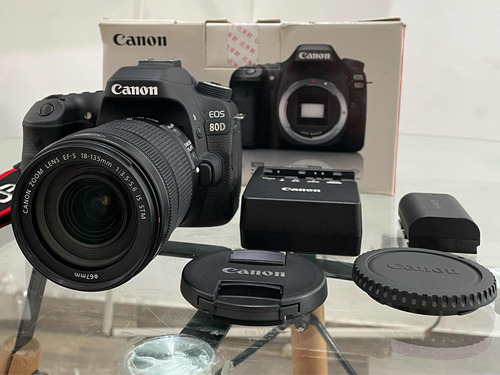 Canon Eos Kit 80d + Lente 18-135 Pocos Disparos Como Nueva