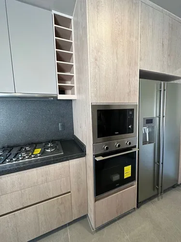 Se Vende Residencia En Altozano, Luxury.,3 Recamaras, 4.5 Baños, Jardín, Cto Ser