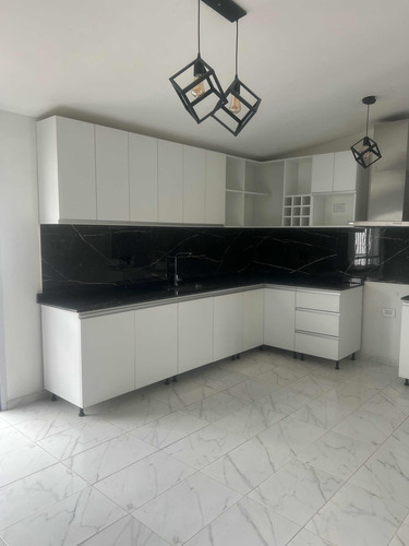 Casa 3 Hab. Cocina-com-star, 1baño,cochera,galería,parriilla
