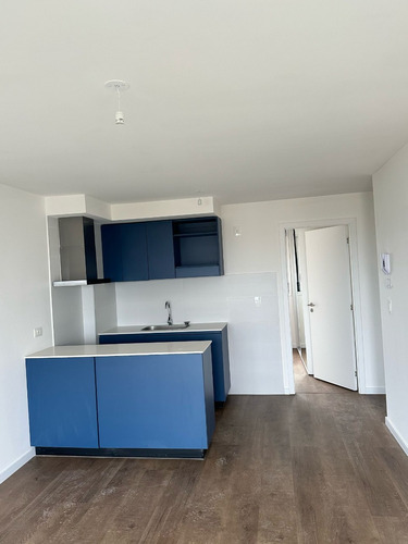 Precioso Apartamento Al Frente A Estrenar En Parque Rodó Piso Alto De 2 Dormitorios, 1 Baño, Opcion Cochera Doble, Amenities