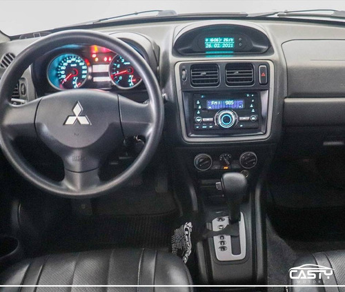 Mitsubishi Pajero Tr4 2.0 4x2 16v 140cv Flex 4p Automático