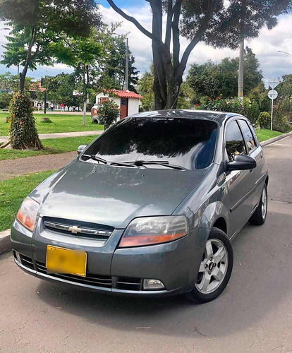 Chevrolet Aveo 1.6 Five