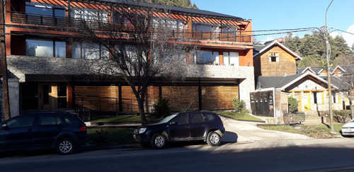 Monoambiente Luminos A 5 Cuadras Del Centro De San Martín De Los Andes.es Un Sector Del Edificio Libre De Ruidos.