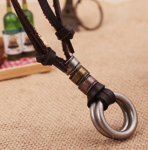 Colar Cordão Argola Vintage Couro Masculino