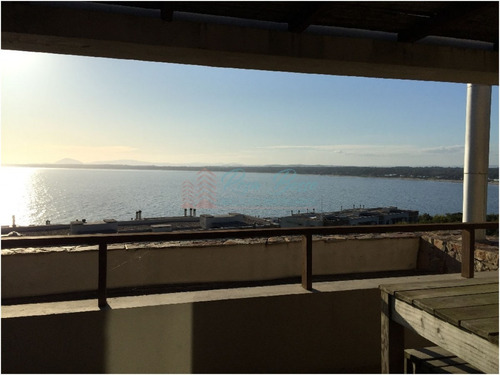 Apartamento En Punta Ballena, 2 Dormitorios *- Ref: 1751