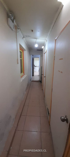 Casa En Venta De 3 Dorm. En Ñuñoa