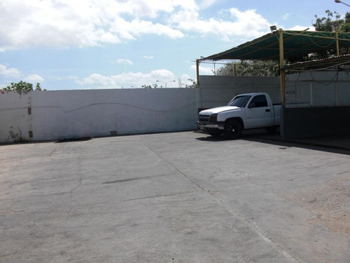 Comercial En Venta En Centro, Falcon