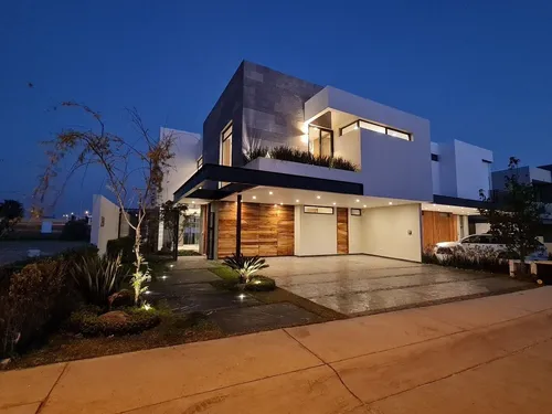 Casa Venta De Lujo Valle Imperial Frente A Campo De Golf Zapopan