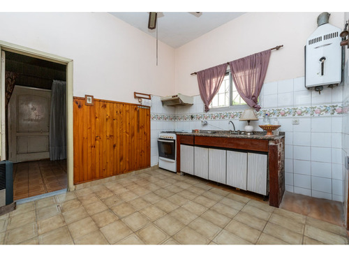 Casa En Venta De 3 Ambientes En Gerli, Magan 2200, Avellaneda