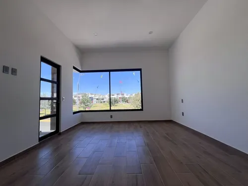 Casa Nueva En Condesa Juriquilla Gran Jardín Y Estudio
