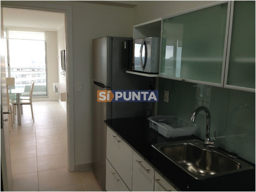 Imagen 15 de 30 de Apartamento En Brava, 2 Dormitorios Alquiler